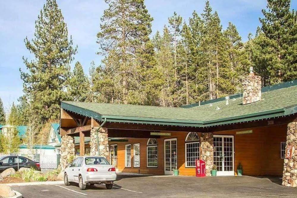 Hampton & South Tahoe Hotel 3*